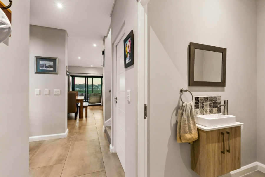 3 Bedroom Property for Sale in Myoli Beach Western Cape